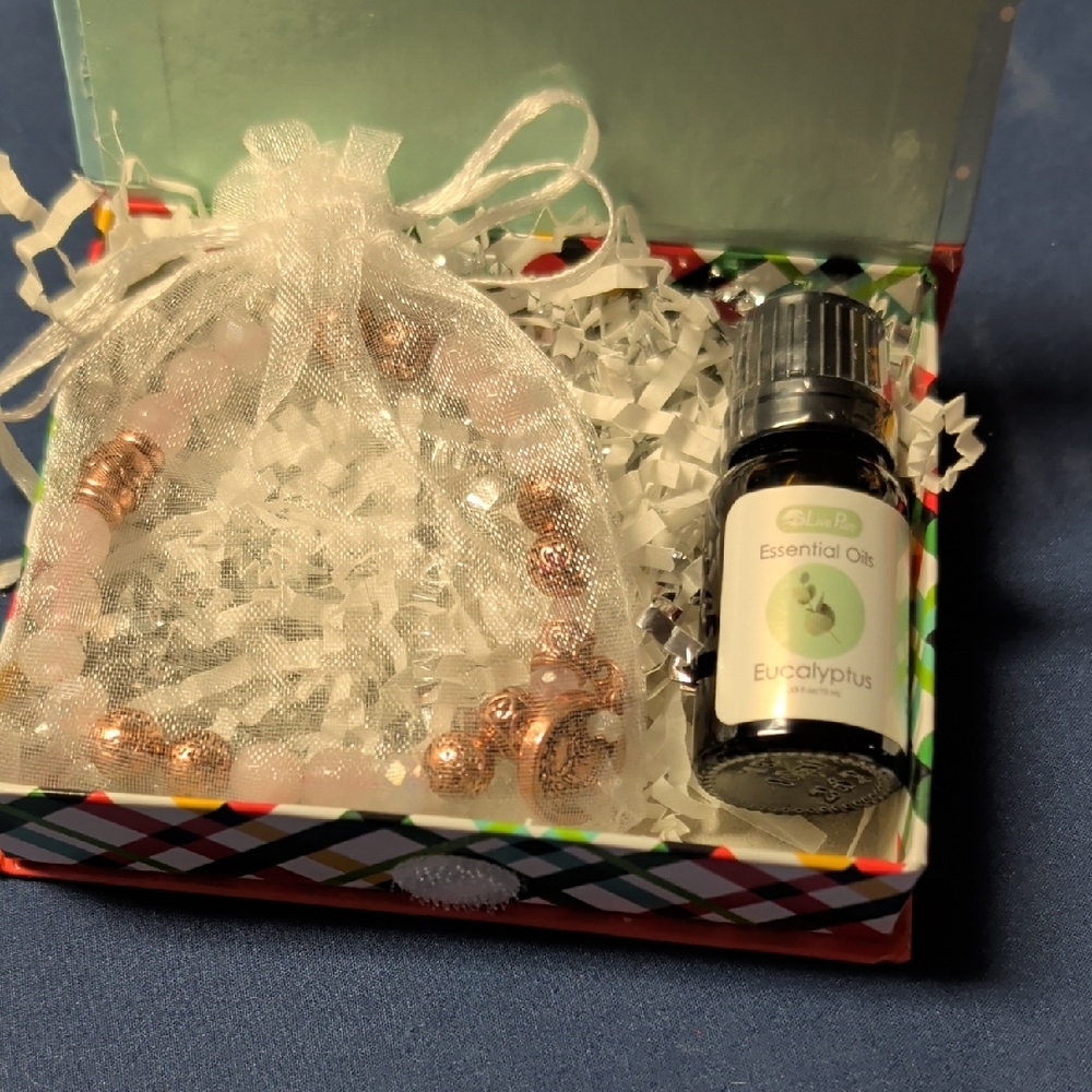 Rose Gold Love & Friendship  Diffuser Bracelet - Picture 9 of 10